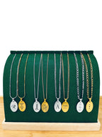 Collar ovalado