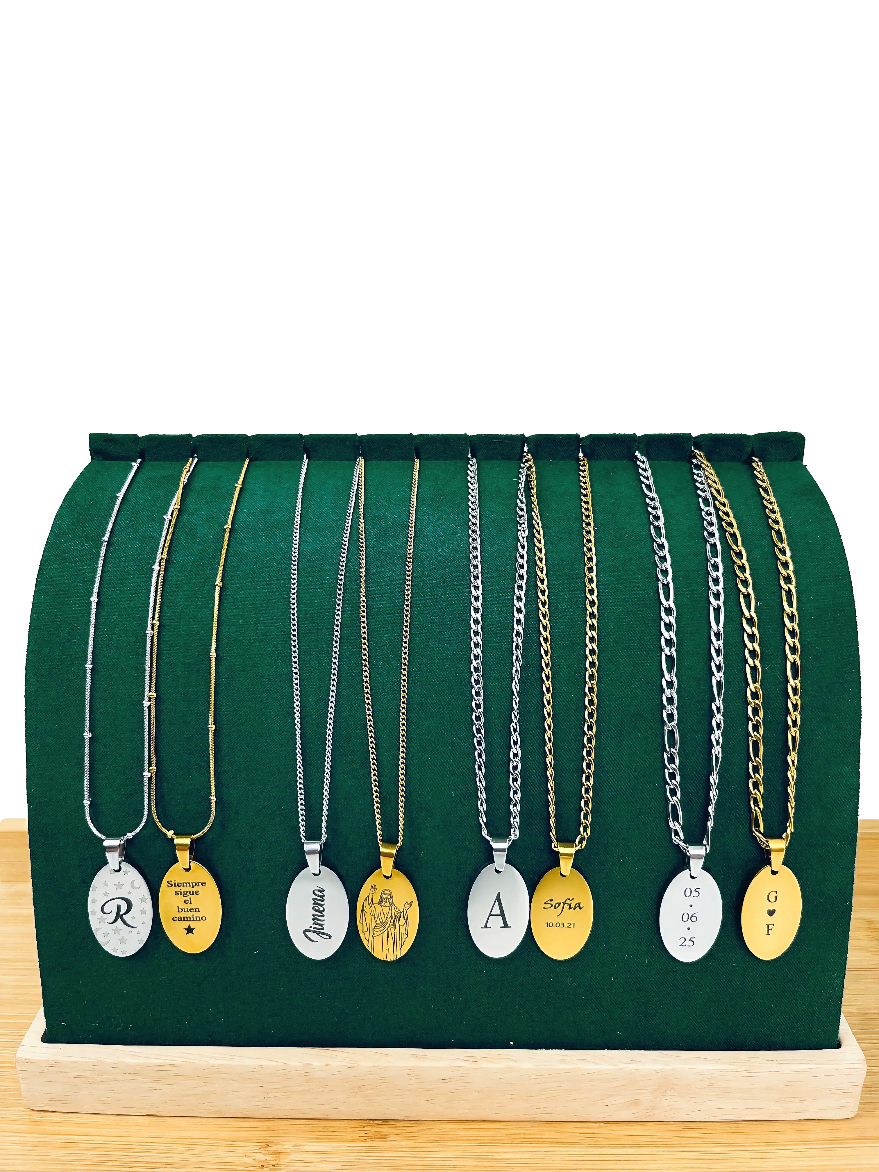 Collar ovalado