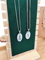Collar ovalado